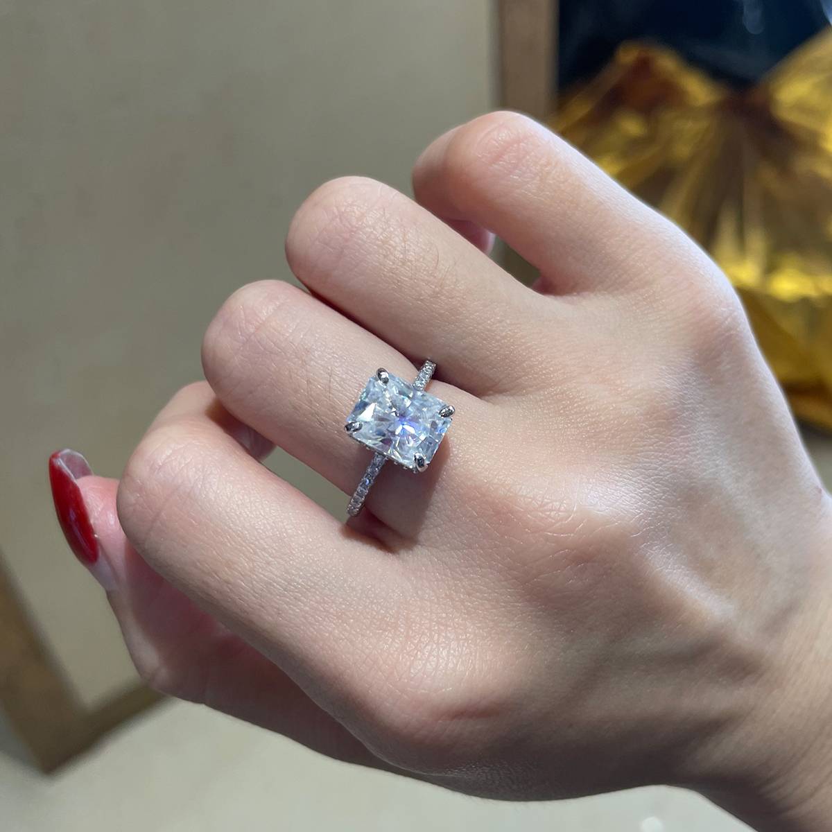 长方钻S925银镀白金女戒定制选款主石莫桑钻4.0ct/副石高碳钻